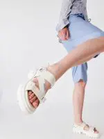⁦PALLADIUM REVOLT SANDAL MONO | לבן⁩ – תמונה ⁦2⁩