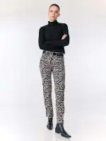 CHINO GO PANTS | מודפס זברה