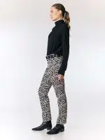⁦CHINO GO PANTS | מודפס זברה⁩ – תמונה ⁦3⁩