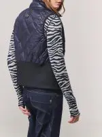 ⁦BIKER QUILT VEST | נייבי⁩ – תמונה ⁦7⁩