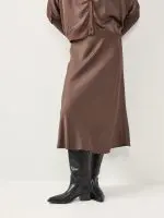 ⁦SATIN SKIRT | חום⁩ – תמונה ⁦4⁩