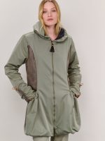⁦PARACHUTE COAT | ירוק זית⁩ – תמונה ⁦4⁩