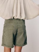 ⁦CARGO BERMUDA PANTS | זית⁩ – תמונה ⁦4⁩