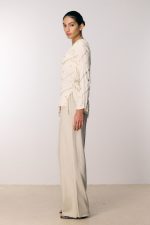 ⁦WRINKLED SHANTI SHIRT | שמנת⁩ – תמונה ⁦6⁩