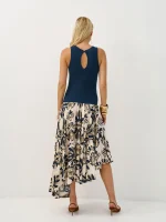 ⁦CARMEN DRESS | נייבי מחולק⁩ – תמונה ⁦5⁩