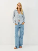 ⁦SATIN SHIRT | תכלת פסים⁩ – תמונה ⁦3⁩