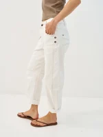 ⁦NOA'S BARREL JEANS | לבן⁩ – תמונה ⁦5⁩