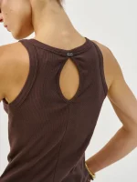 ⁦SABBA NIKI TOP | חום⁩ – תמונה ⁦4⁩