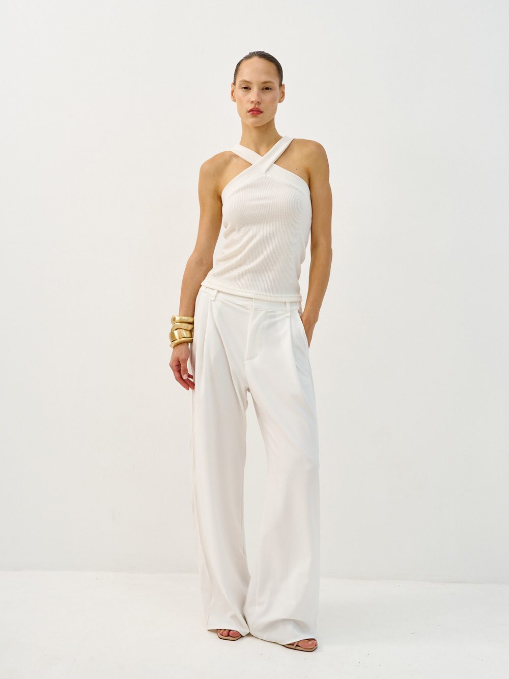 Studio Noa SS25-9566 COOL TAILORED PANTS | שמנת – תמונה 1