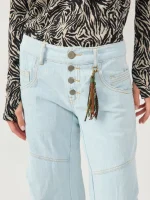 ⁦BANDANA JEANS | ג׳ינס בהיר⁩ – תמונה ⁦6⁩