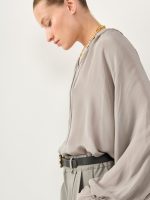 ⁦SATIN TIE SHIRT | אפור⁩ – תמונה ⁦3⁩