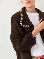 ⁦LONG COZY ART CARDIGAN | חום⁩ – תמונה ⁦2⁩