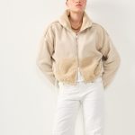 BOUCLE PUFF JACKET | בז'