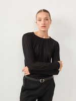 NIKI WEST SHIRT | שחור