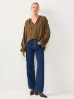 ⁦SATIN TIE SHIRT | חום כהה⁩ – תמונה ⁦2⁩