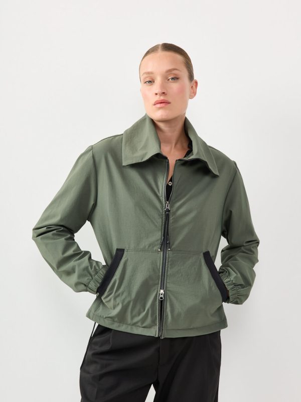 TOUCH JACKET | זית