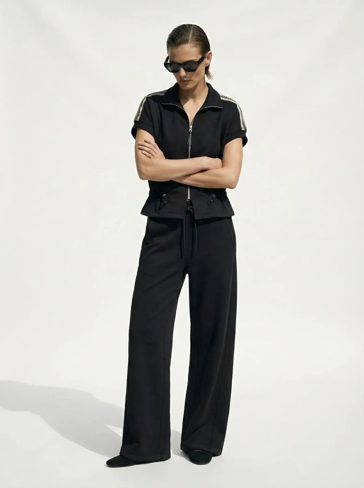 hf_20260224_121043_b936e322-07d0-450b-8160-e8071c55ca62 BARREL'S TRAINER | שחור – תמונה 1