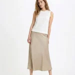 SATIN SKIRT | בז׳