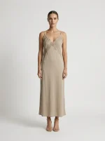 ⁦LACE DRESS | בז'⁩ – תמונה ⁦2⁩