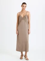 ⁦LACE DRESS | מוקה⁩ – תמונה ⁦7⁩