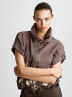 ⁦LINEN ART TOP | חום⁩ – תמונה ⁦4⁩