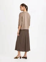 ⁦SATIN SKIRT | חום⁩ – תמונה ⁦3⁩