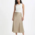 SATIN SKIRT | בז׳