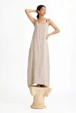⁦LINO DRESS | בז׳⁩ – תמונה ⁦5⁩