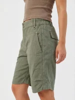 ⁦BERMUDA COOL PANTS | זית⁩ – תמונה ⁦5⁩