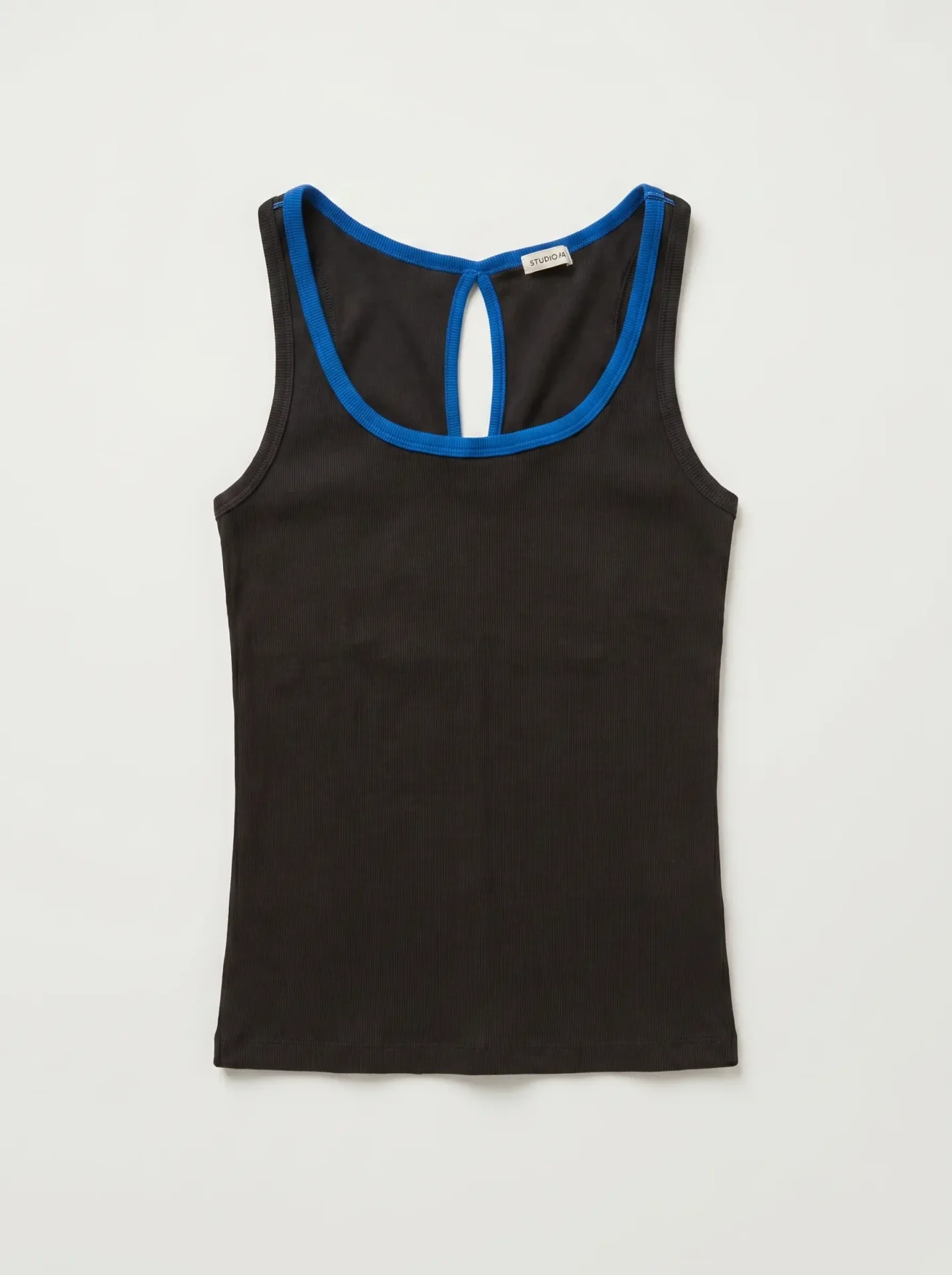 studionoa-ss26-9 SABBA CLASS TOP | חום – תמונה 1