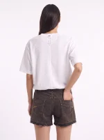 ⁦DENIM SHORTS | חום כהה⁩ – תמונה ⁦3⁩