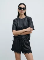 ⁦T-ME SHIRT | שחור מבריק⁩ – תמונה ⁦2⁩