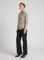 ⁦WRINKLED SATIN SHIRT | בז׳⁩ – תמונה ⁦3⁩