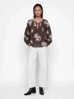 ⁦SHANTI ART BLOUSE | חום⁩ – תמונה ⁦3⁩