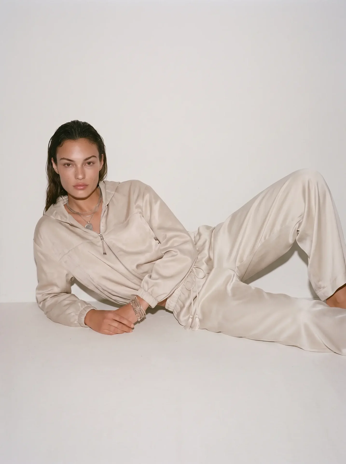 studionoa-fw27-drop2-9 NOA'S SATIN HOODIE | בז׳ – תמונה 1