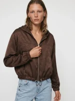 ⁦NOA'S SATIN HOODIE | חום⁩ – תמונה ⁦6⁩